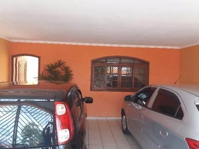 Sobrado, 3 quartos, 260 m² - Foto 1
