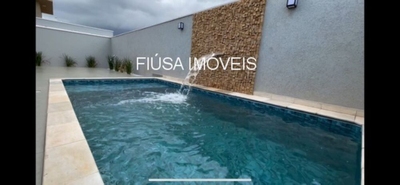 Casa, 3 quartos, 193 m² - Foto 1