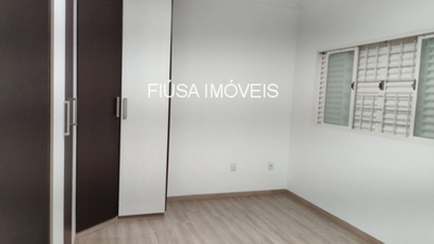 Casa, 4 quartos - Foto 1