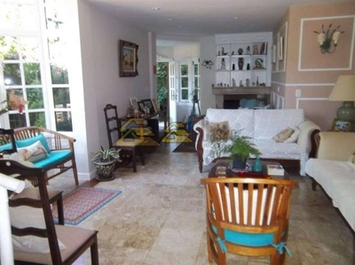 Casa, 5 quartos, 250 m² - Foto 2