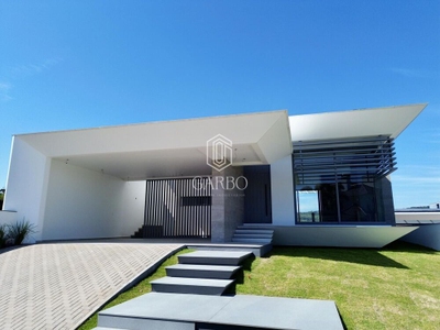 Casa, 3 quartos, 330 m² - Foto 1