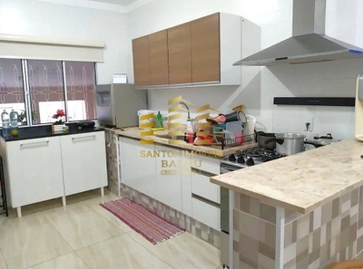 Casa, 3 quartos, 256 m² - Foto 1