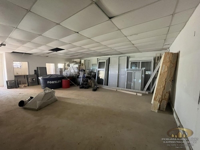 Depósito-Galpão, 90 m² - Foto 1