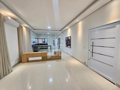 Casa, 3 quartos, 250 m² - Foto 1