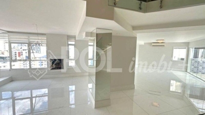 Cobertura, 3 quartos, 250 m² - Foto 1