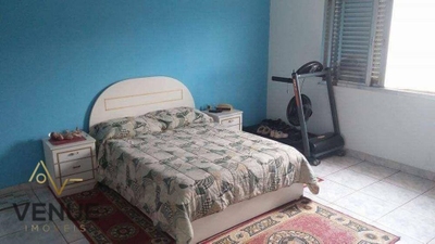 Sobrado, 3 quartos, 240 m² - Foto 1