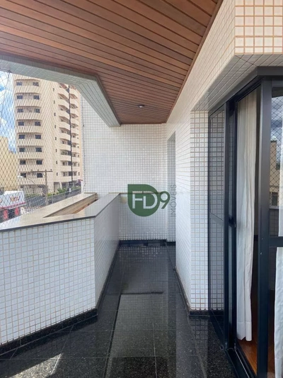 Apartamento, 3 quartos, 209 m² - Foto 2