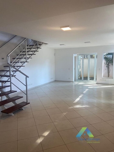 Sobrado, 4 quartos, 250 m² - Foto 1