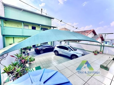 Casa, 4 quartos, 330 m² - Foto 1