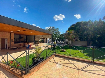 Chácara, 3 quartos, 700 m² - Foto 1