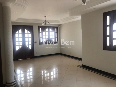 Casa, 4 quartos, 570 m² - Foto 1