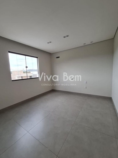 Casa, 4 quartos, 229 m² - Foto 2