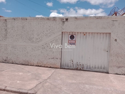 Casa, 3 quartos, 200 m² - Foto 1