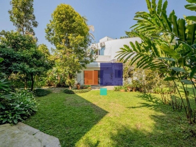 Casa, 4 quartos, 295 m² - Foto 1