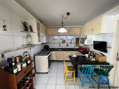 Casa, 4 quartos, 210 m² - Foto 4