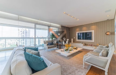 Apartamento, 3 quartos, 228 m² - Foto 2