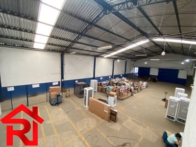 Depósito-Galpão, 1170 m² - Foto 2