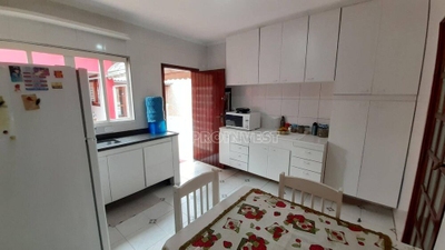 Casa, 2 quartos, 238 m² - Foto 2