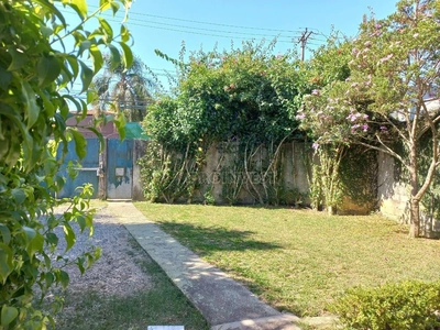 Casa, 4 quartos, 147 m² - Foto 1