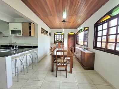 Casa, 4 quartos, 264 m² - Foto 3