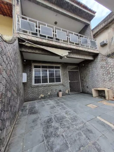 Casa, 3 quartos, 200 m² - Foto 1