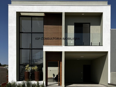 Casa, 3 quartos, 216 m² - Foto 1