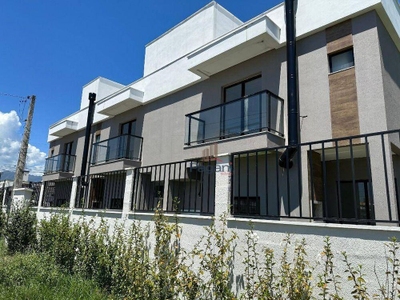 Sobrado, 3 quartos, 98 m² - Foto 1