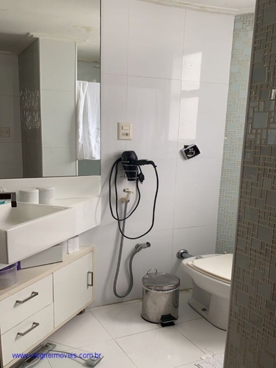 Cobertura, 3 quartos, 228 m² - Foto 2