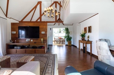 Casa, 2 quartos, 272 m² - Foto 1