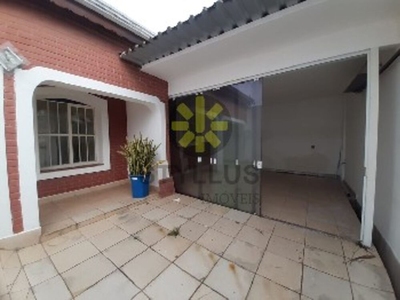 Casa, 3 quartos, 168 m² - Foto 2