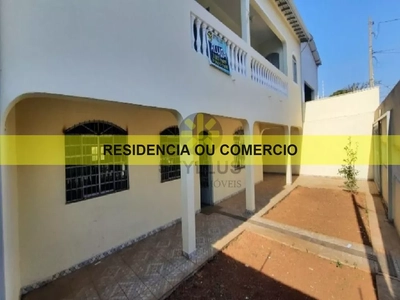 Casa, 3 quartos, 258 m² - Foto 1