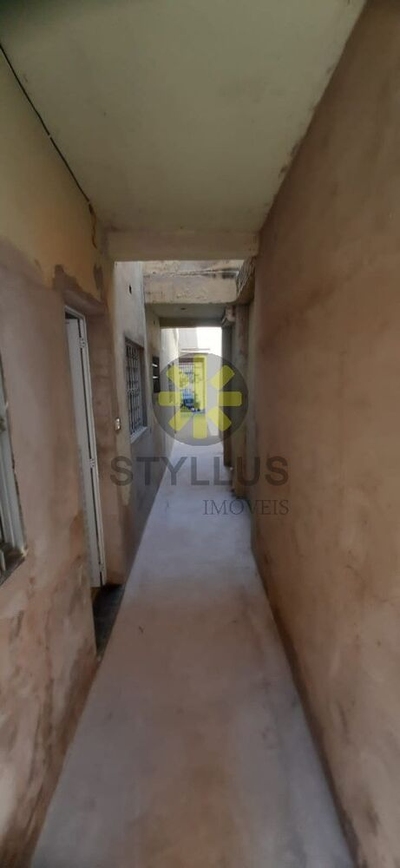 Casa, 4 quartos, 195 m² - Foto 1