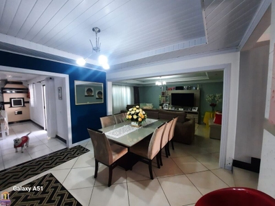 Casa, 3 quartos, 250 m² - Foto 2