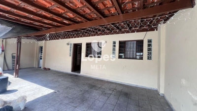 Casa, 3 quartos, 250 m² - Foto 1