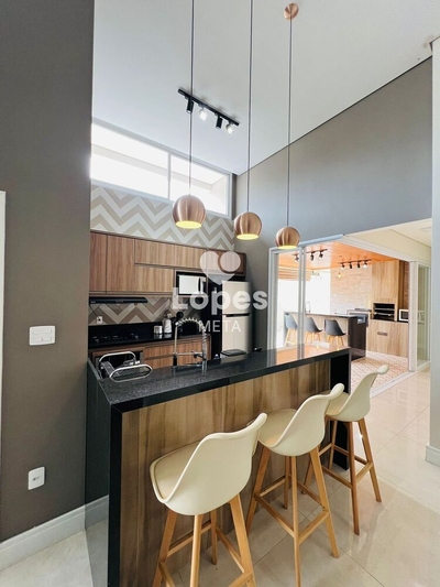 Casa, 3 quartos, 178 m² - Foto 2