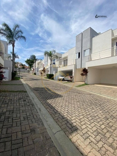 Casa, 3 quartos, 140 m² - Foto 1