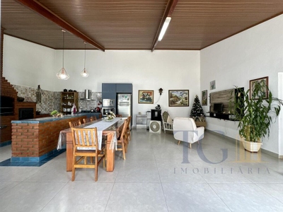 Chácara, 5 quartos, 904 m² - Foto 1