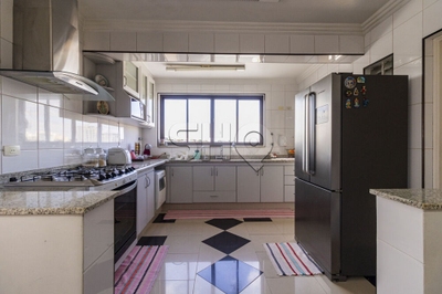 Sobrado, 3 quartos, 377 m² - Foto 3