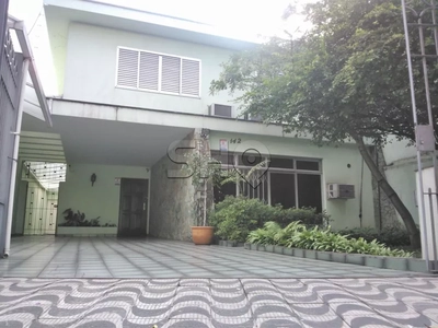 Sobrado, 10 quartos, 276 m² - Foto 1