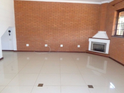 Casa, 3 quartos, 275 m² - Foto 1