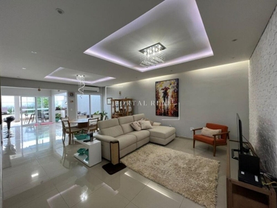 Casa, 3 quartos, 271 m² - Foto 1