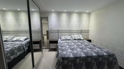 Cobertura, 3 quartos, 214 m² - Foto 2