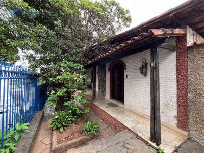 Casa, 5 quartos, 260 m² - Foto 1