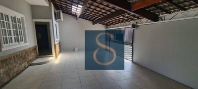 Casa, 3 quartos, 242 m² - Foto 2