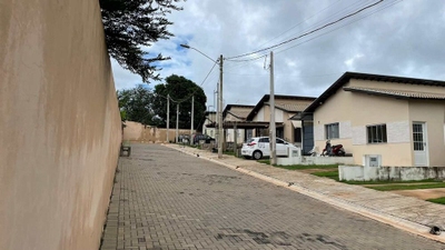 Casa, 2 quartos, 6249 m² - Foto 1