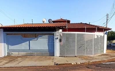 Casa, 2 quartos, 161 m² - Foto 1