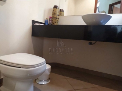 Sobrado, 3 quartos, 220 m² - Foto 1