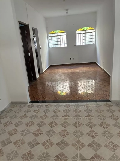 Casa, 2 quartos, 80 m² - Foto 1