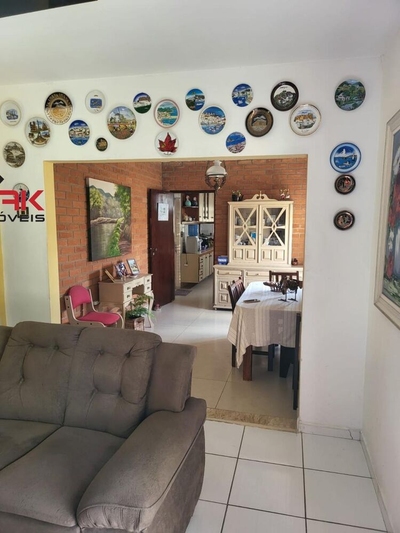 Casa, 3 quartos, 250 m² - Foto 2