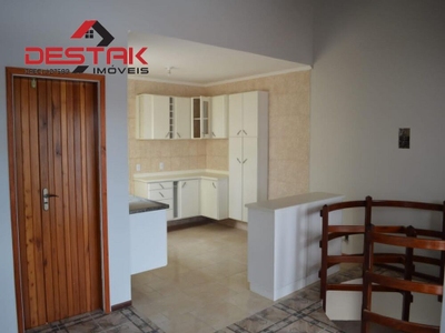 Casa, 3 quartos, 250 m² - Foto 1